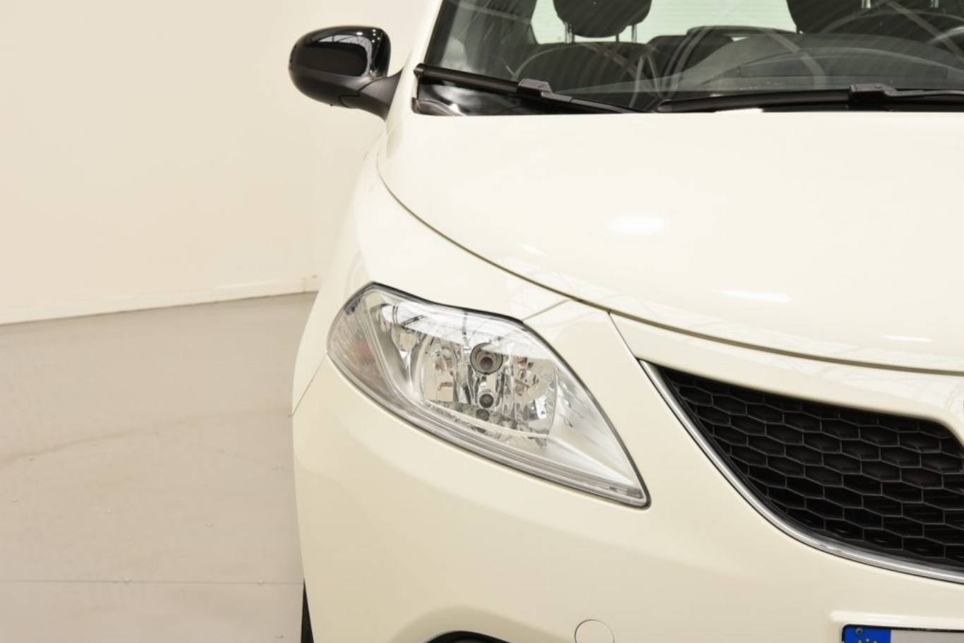 LANCIA Ypsilon 16