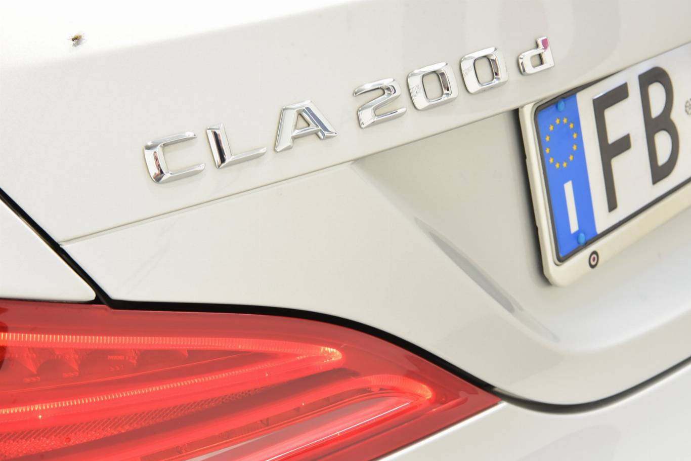 MERCEDES-BENZ CLA 200 63