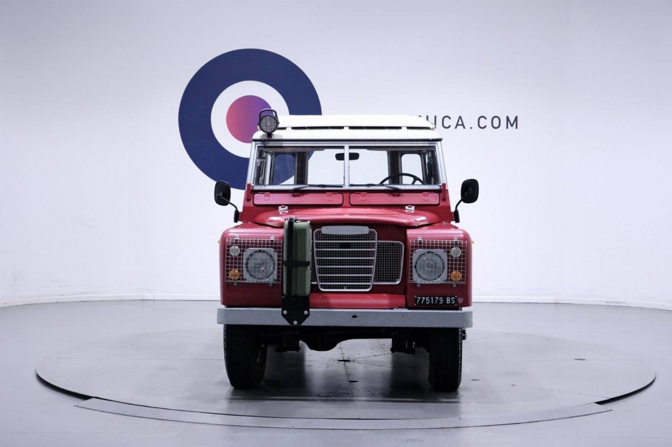LAND ROVER Defender 2