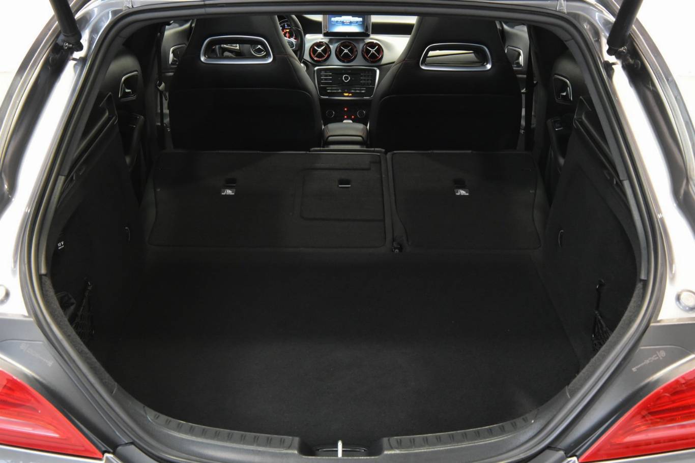 MERCEDES-BENZ CLA 45 AMG 11