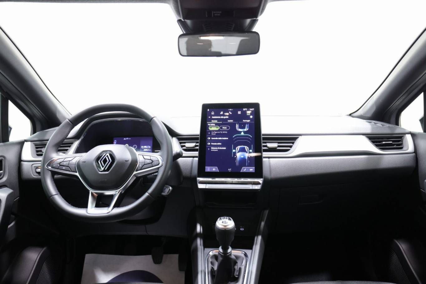 RENAULT Captur 10