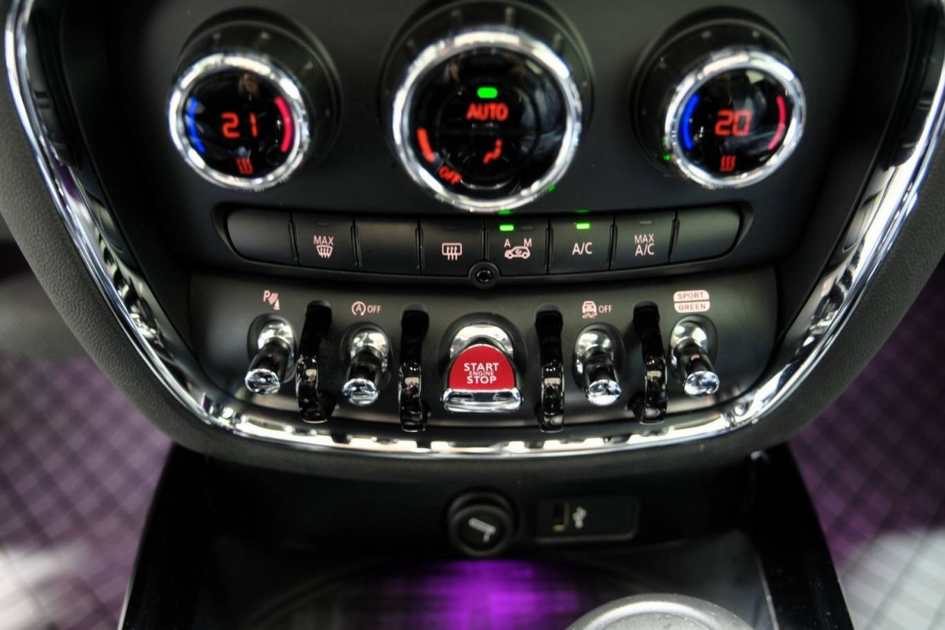 MINI Cooper Clubman 26