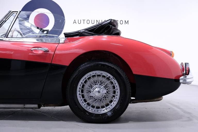 AUSTIN Healey 32