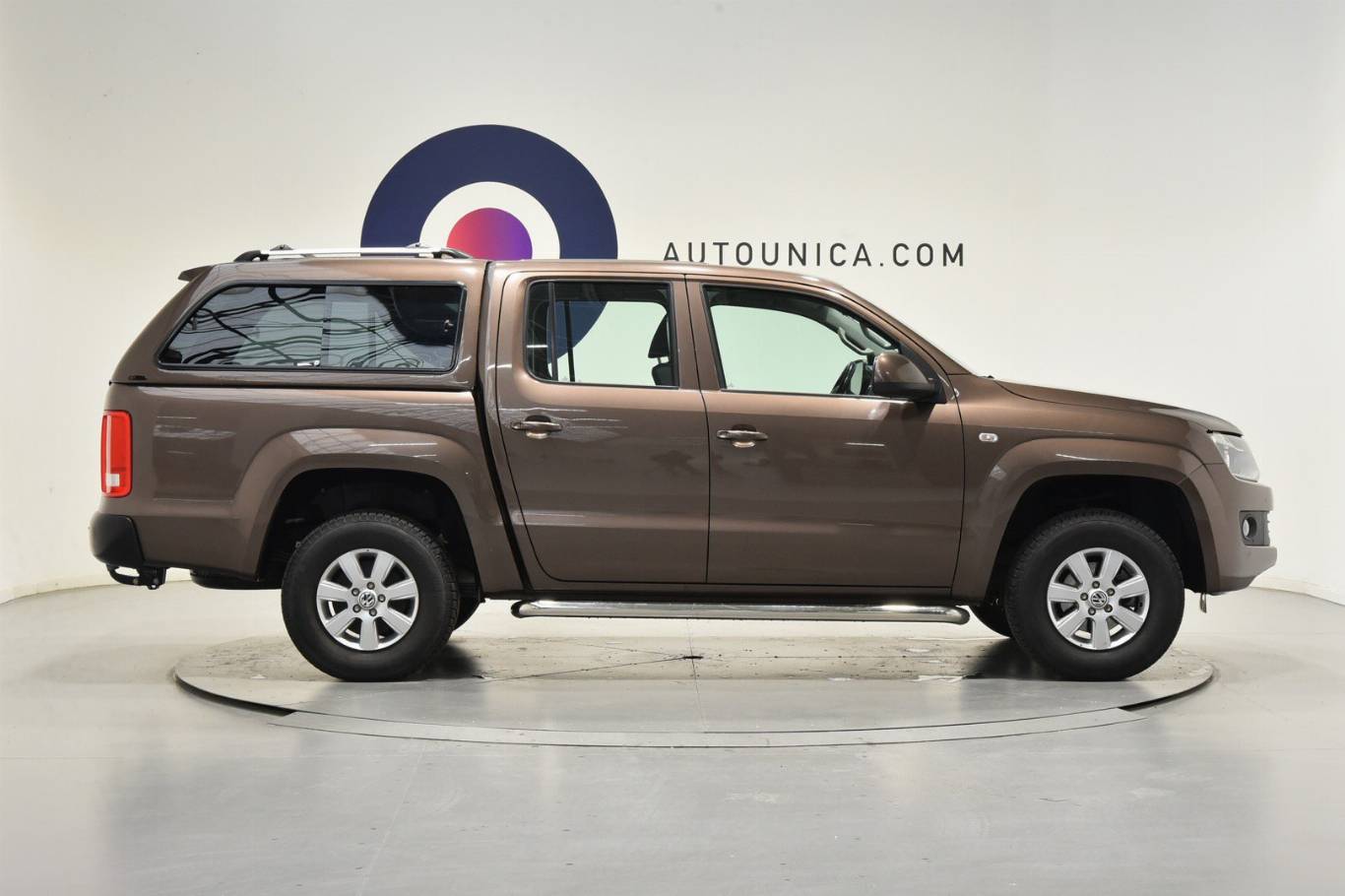 VOLKSWAGEN Amarok 4