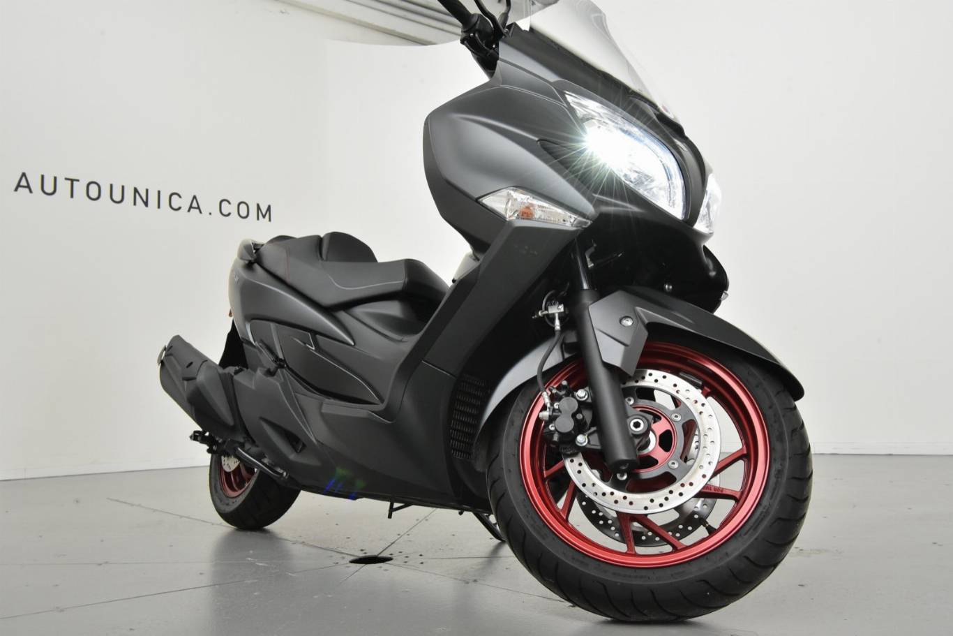 SUZUKI Burgman AN 400 68