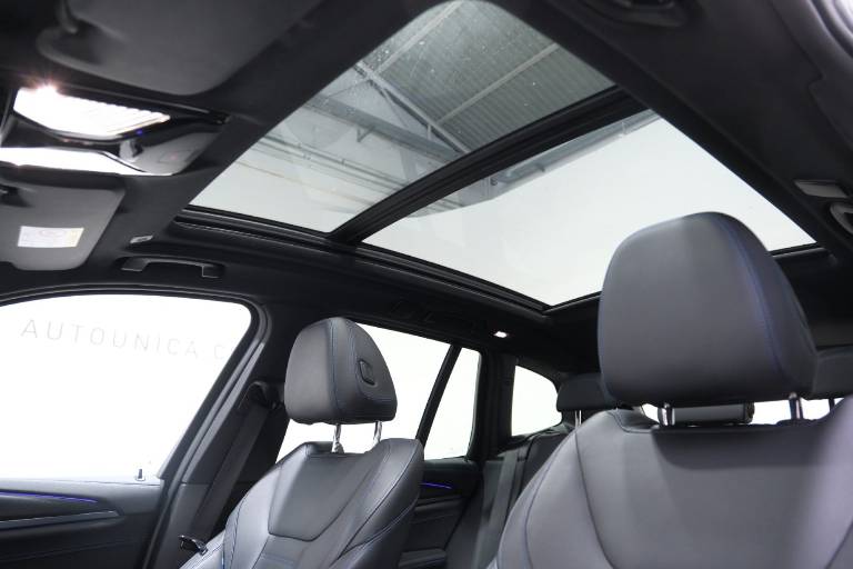BMW X3 7