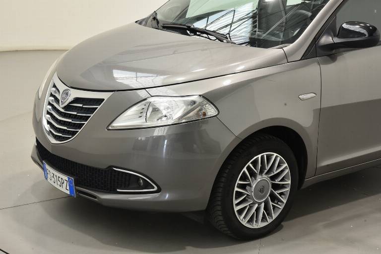 LANCIA Ypsilon 29