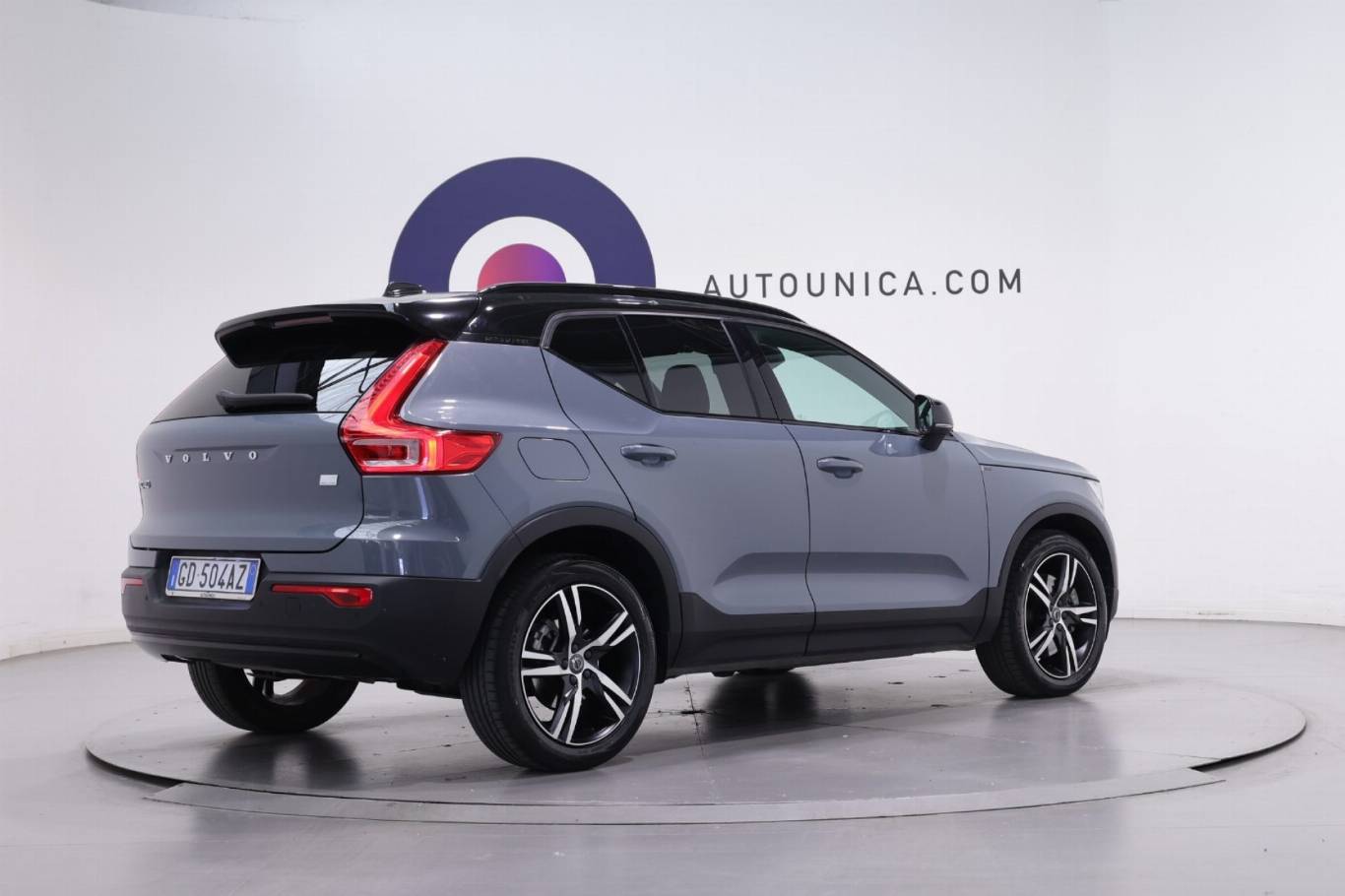 VOLVO XC40 14