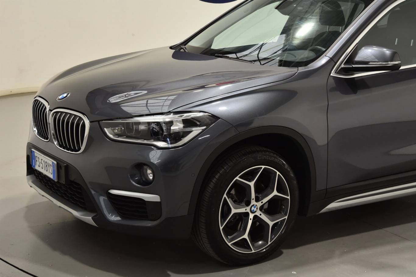 BMW X1 13
