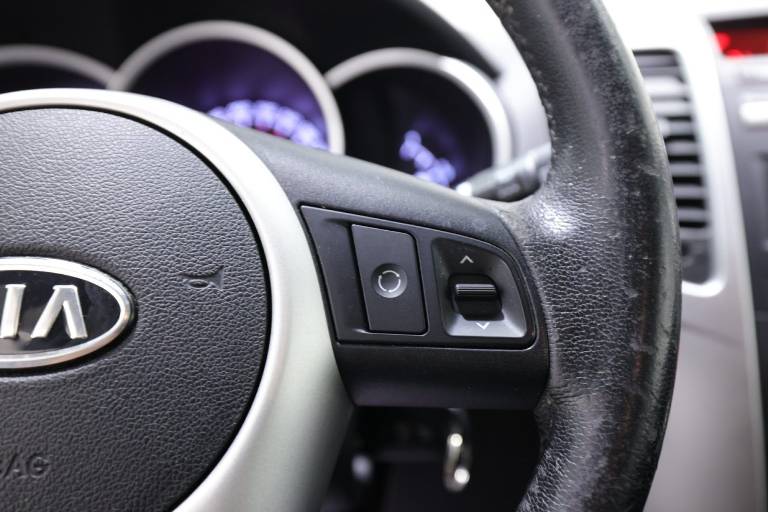 KIA Venga 22