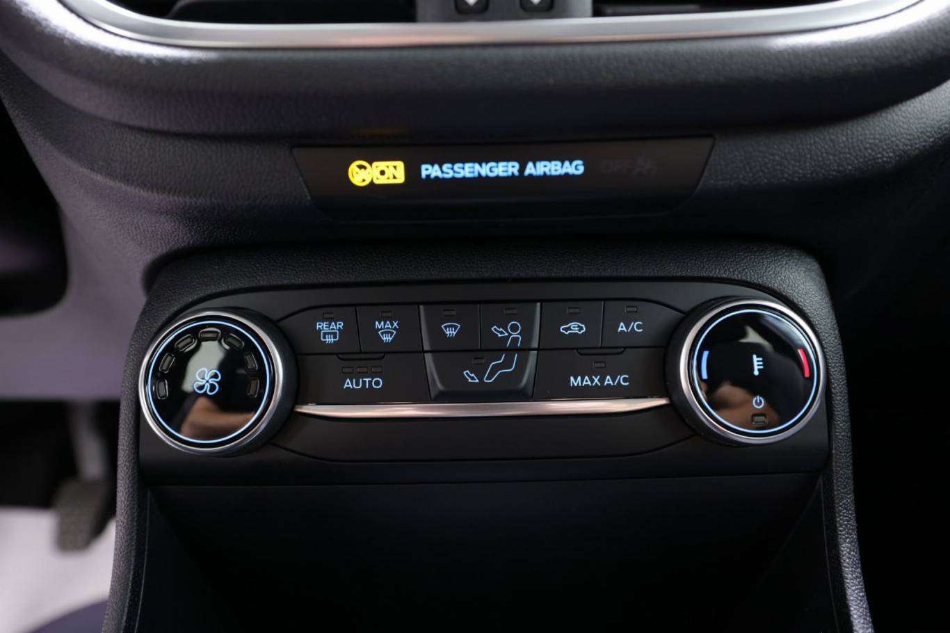 FORD Fiesta 25