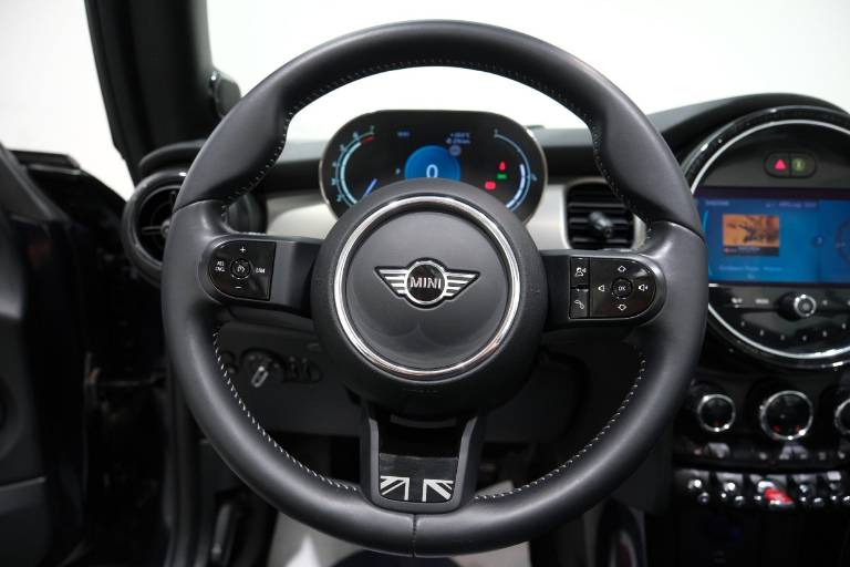 MINI Cabrio 7