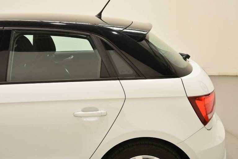 AUDI A1 47