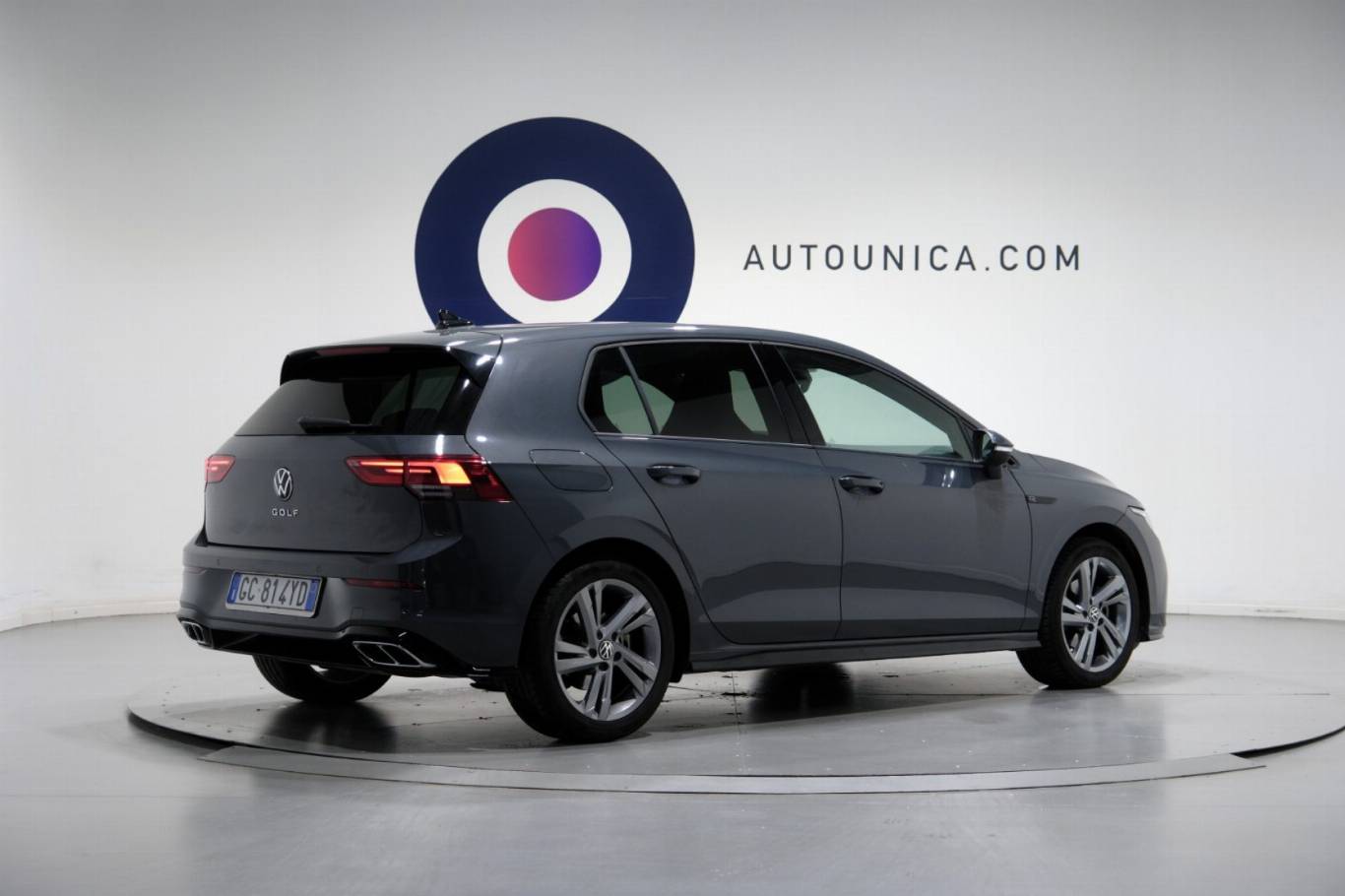 VOLKSWAGEN Golf 15