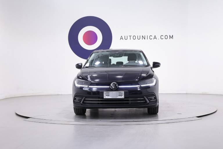VOLKSWAGEN Polo 2