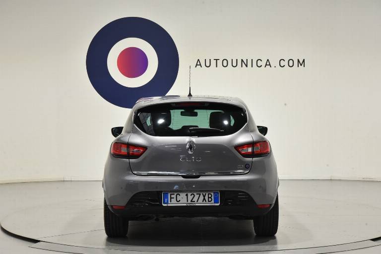 RENAULT Clio 6