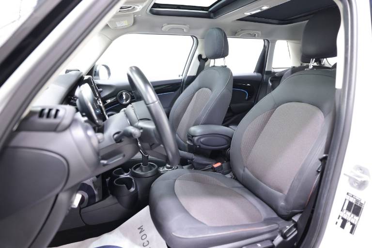 MINI Cooper 6