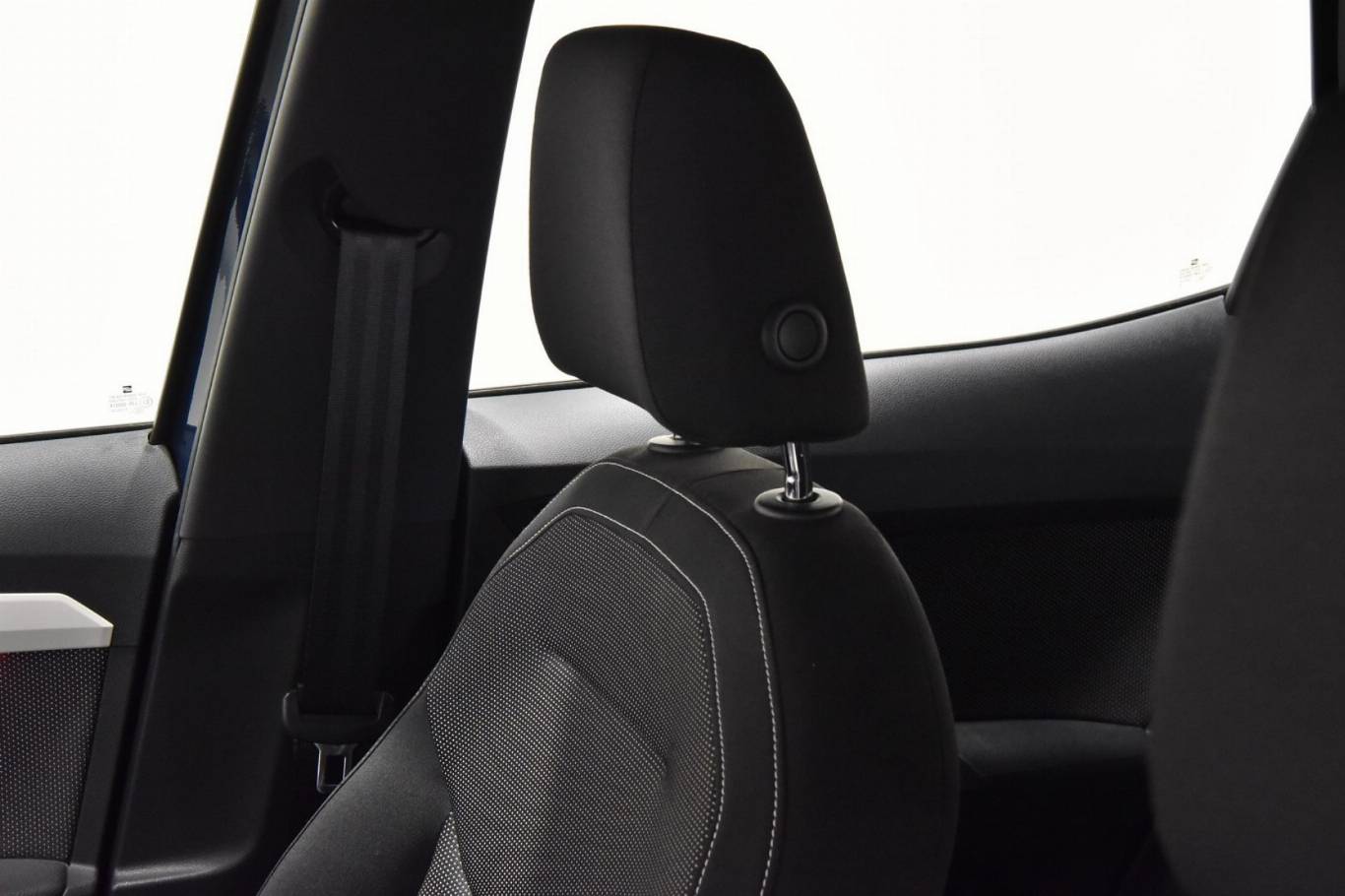SEAT Arona 4
