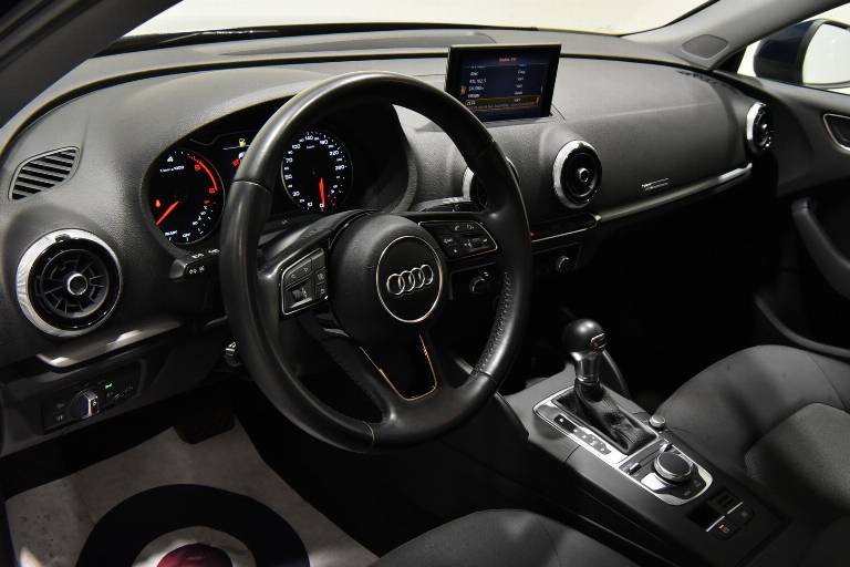 AUDI A3 3