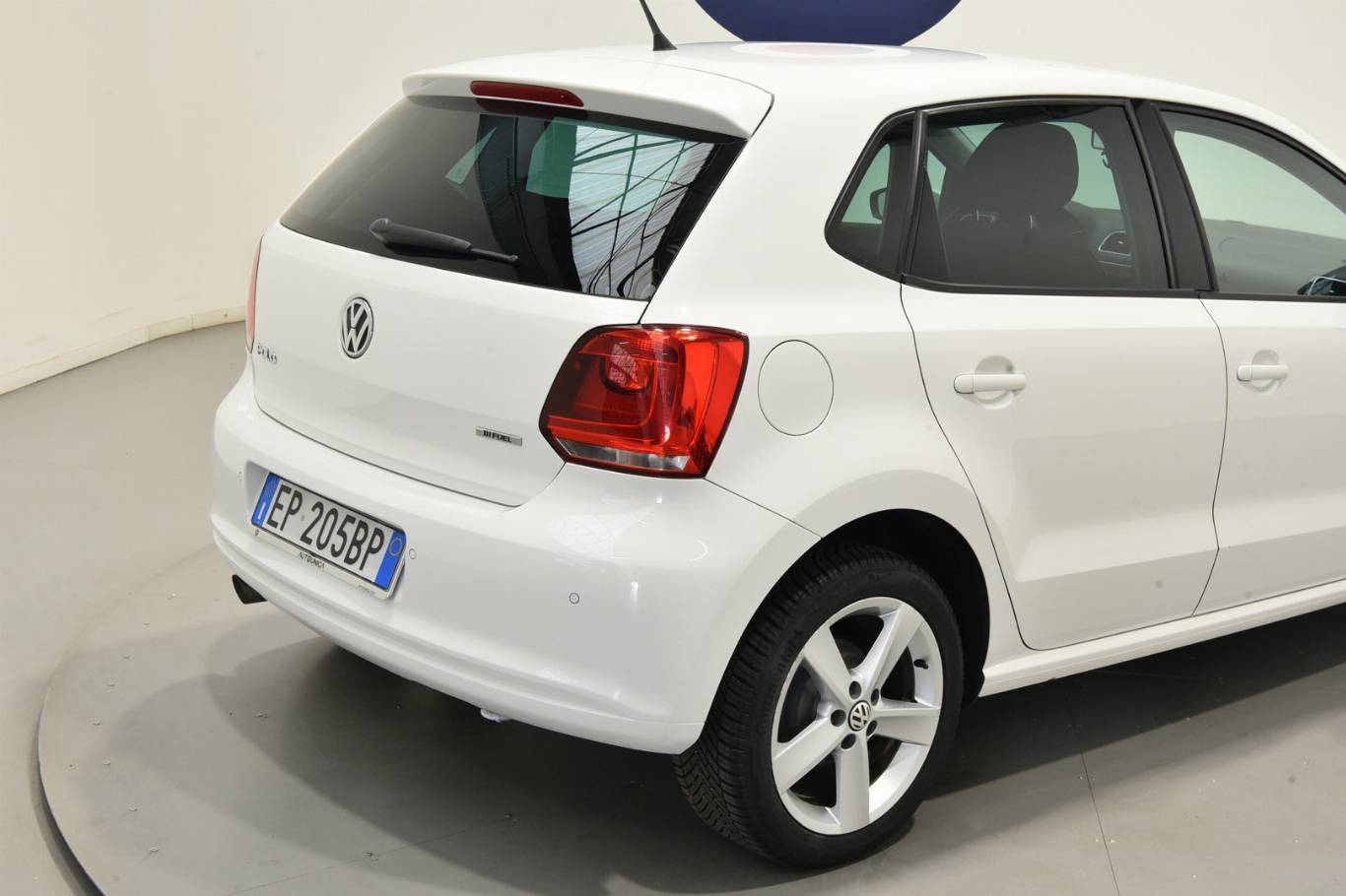 VOLKSWAGEN Polo 31