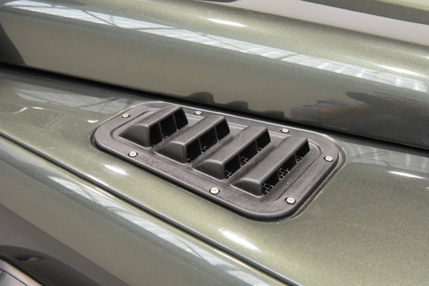 LAND ROVER Defender 56