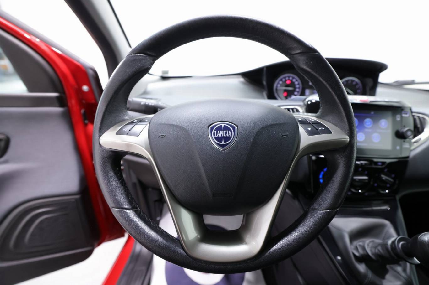 LANCIA Ypsilon 7
