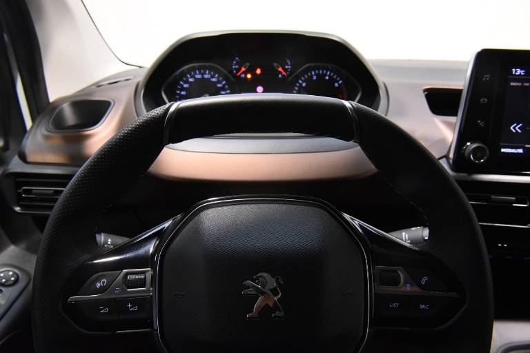 PEUGEOT Rifter 8