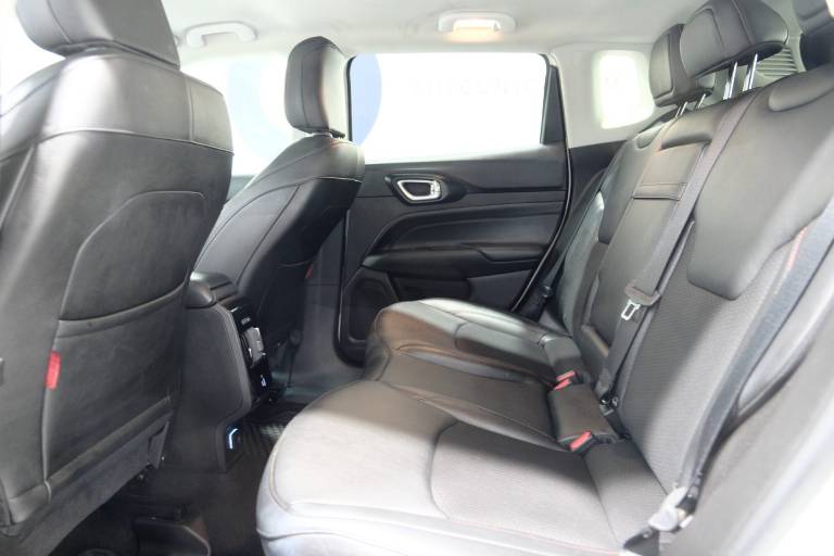 JEEP Compass 44