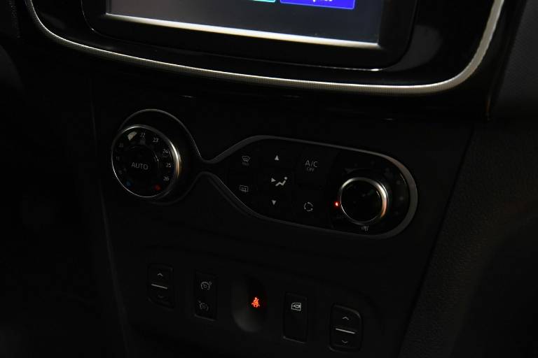 DACIA Sandero 36