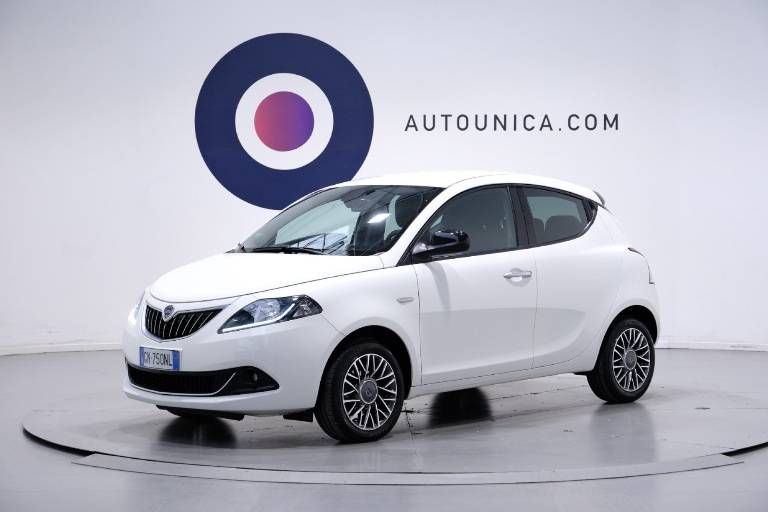 LANCIA Ypsilon 1