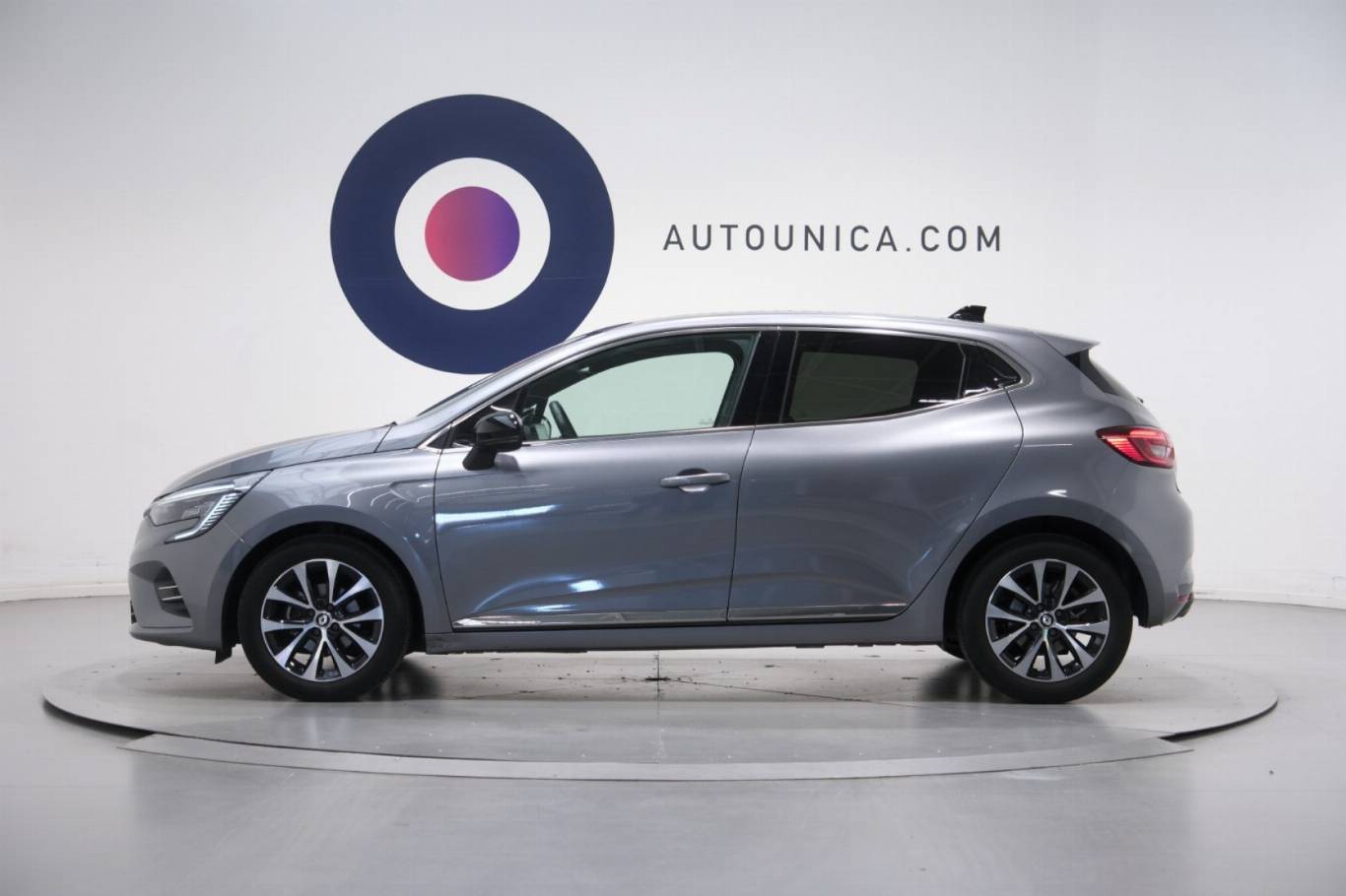 RENAULT Clio 18