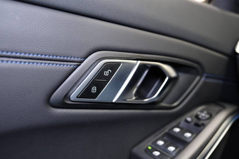 BMW 320 37