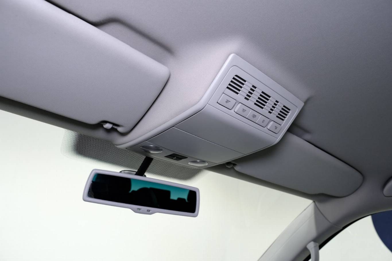 VOLKSWAGEN T5 Multivan 35