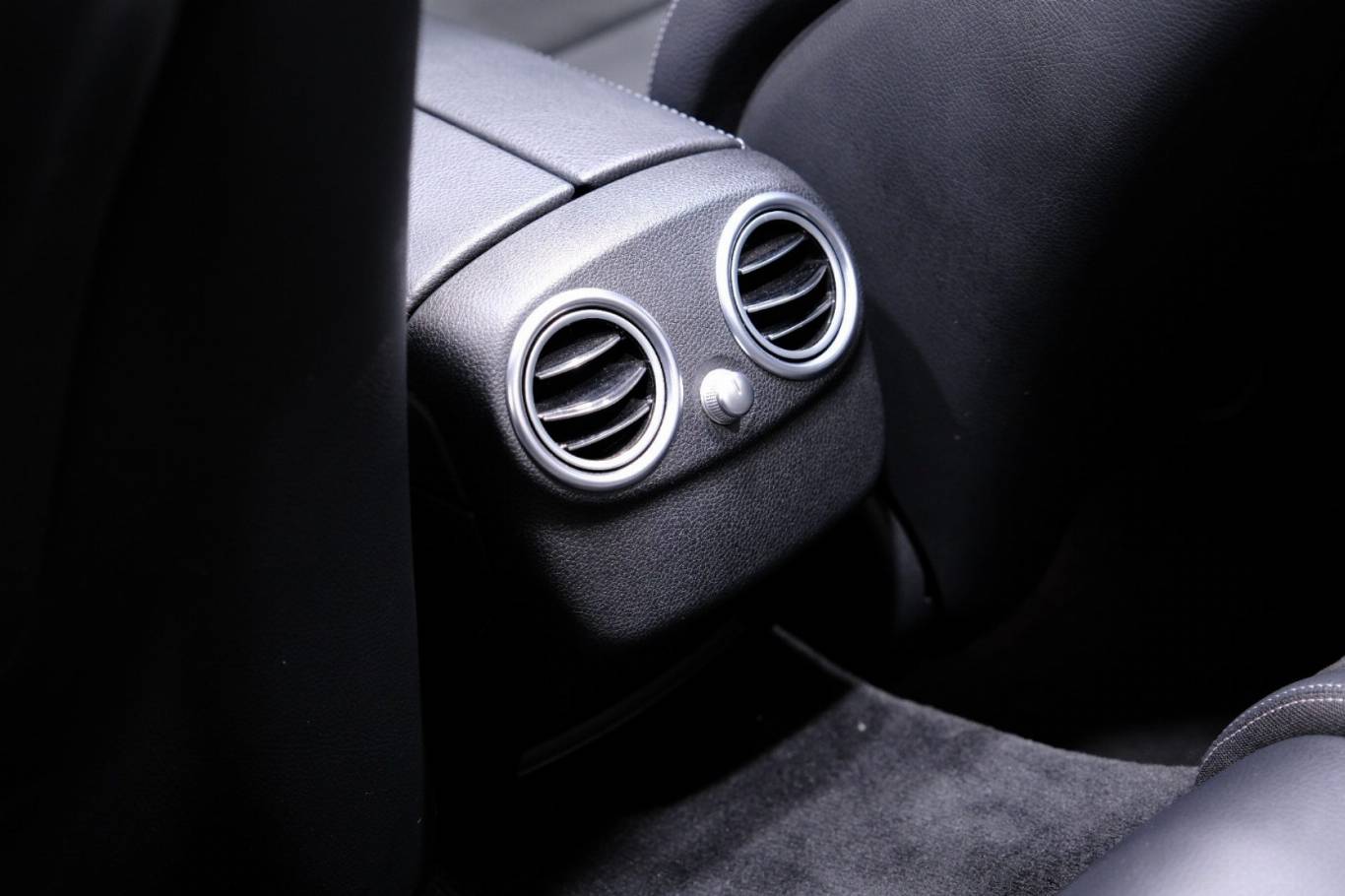 MERCEDES-BENZ C 220 42