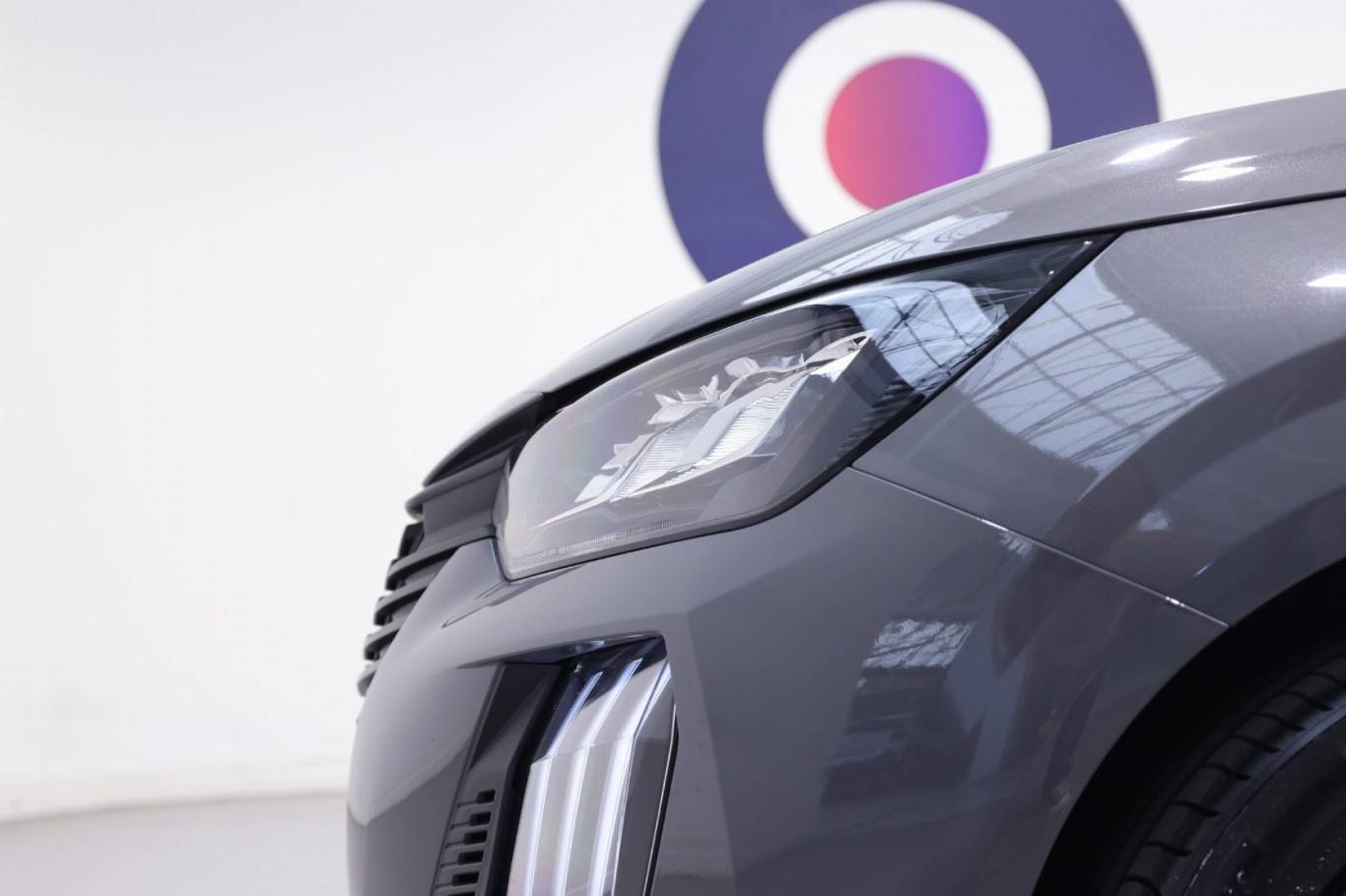 PEUGEOT 208 19