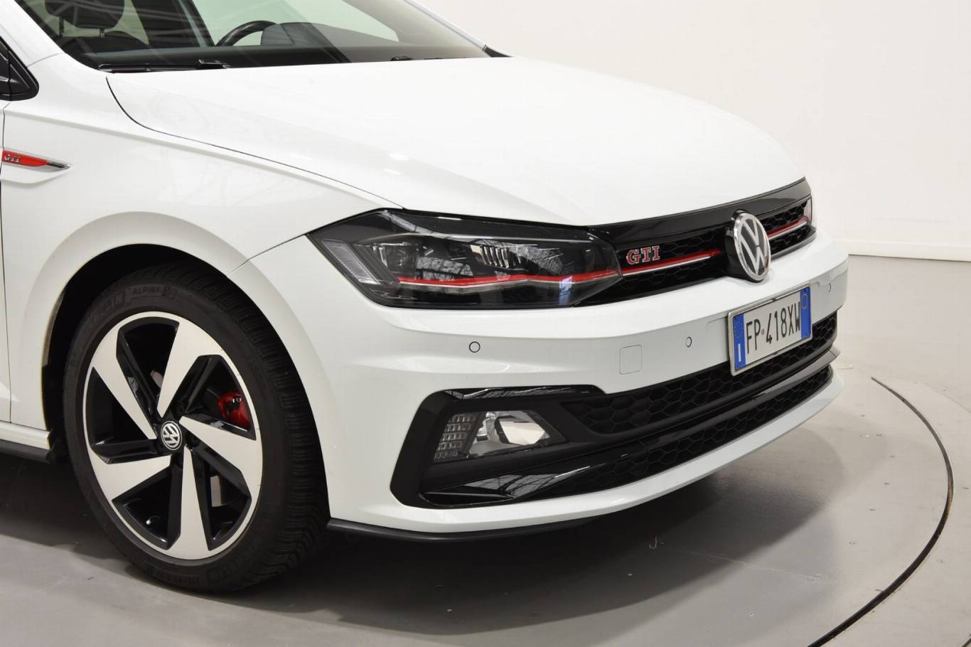 VOLKSWAGEN Polo GTI 41