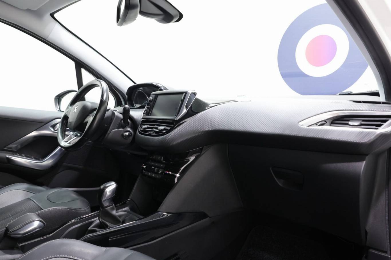 PEUGEOT 2008 43