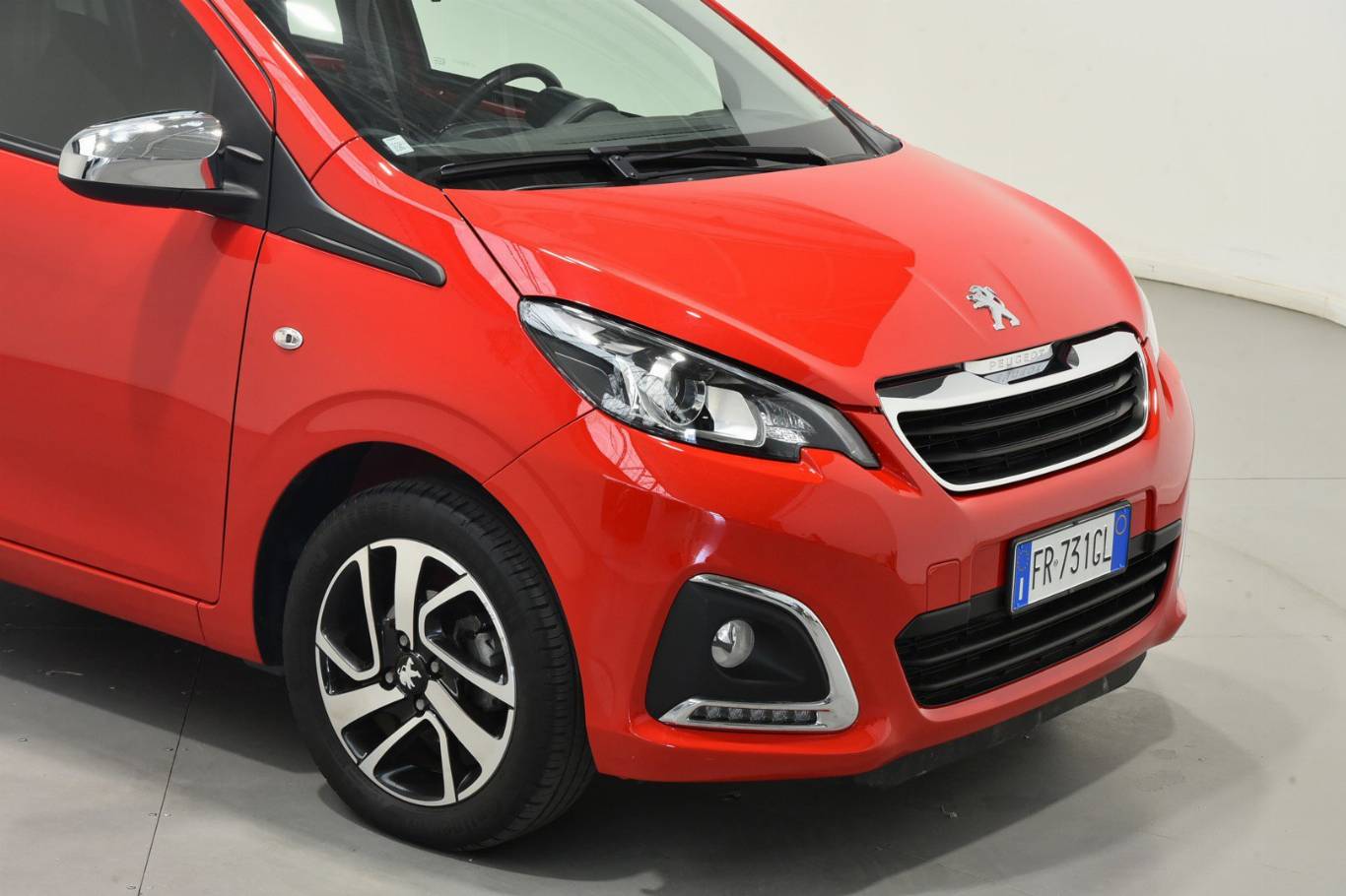 PEUGEOT 108 28