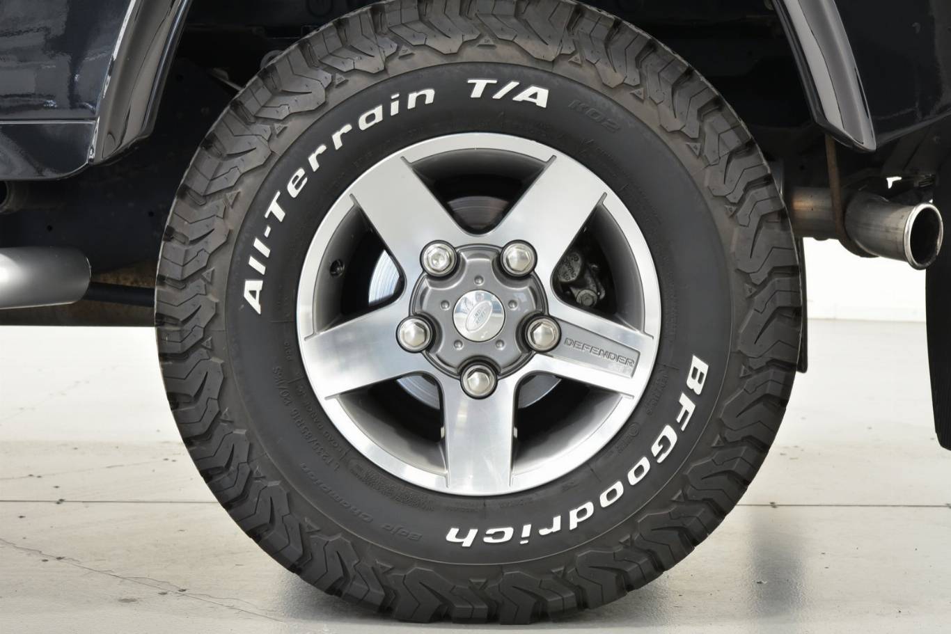 LAND ROVER Defender 34