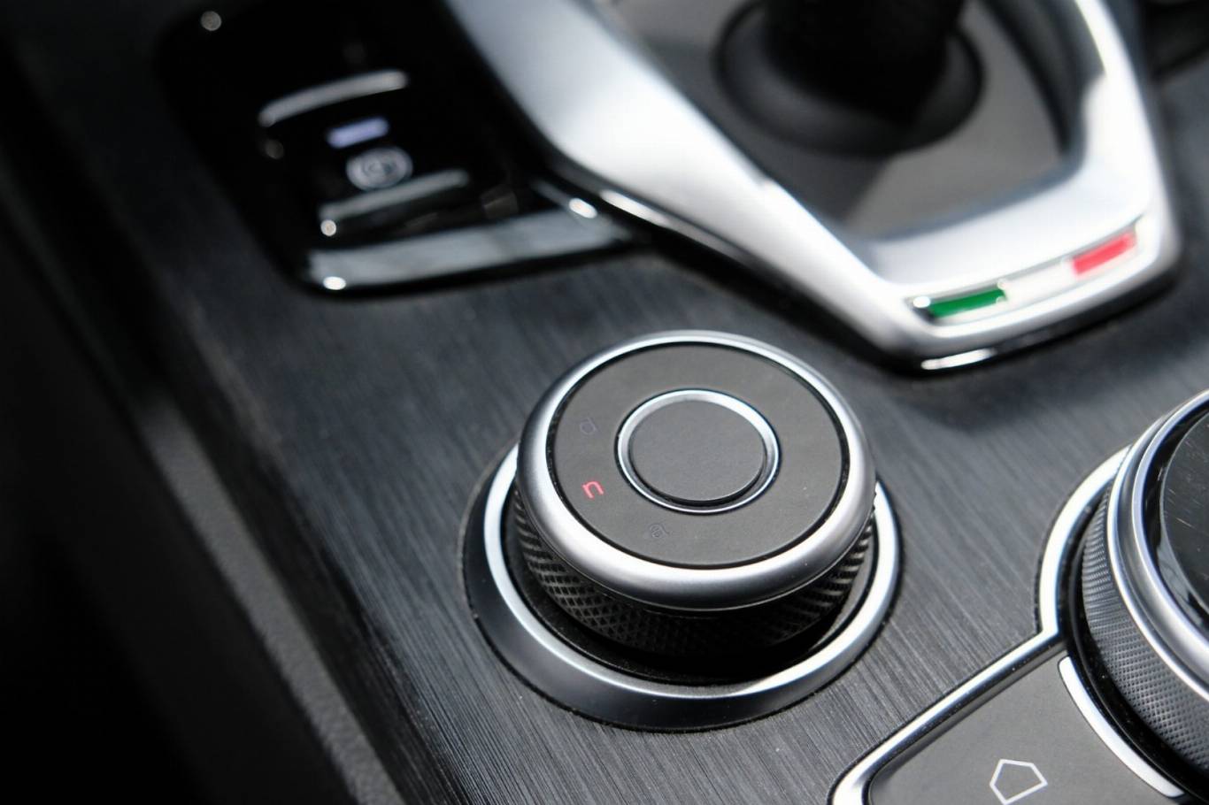 ALFA ROMEO Stelvio 28