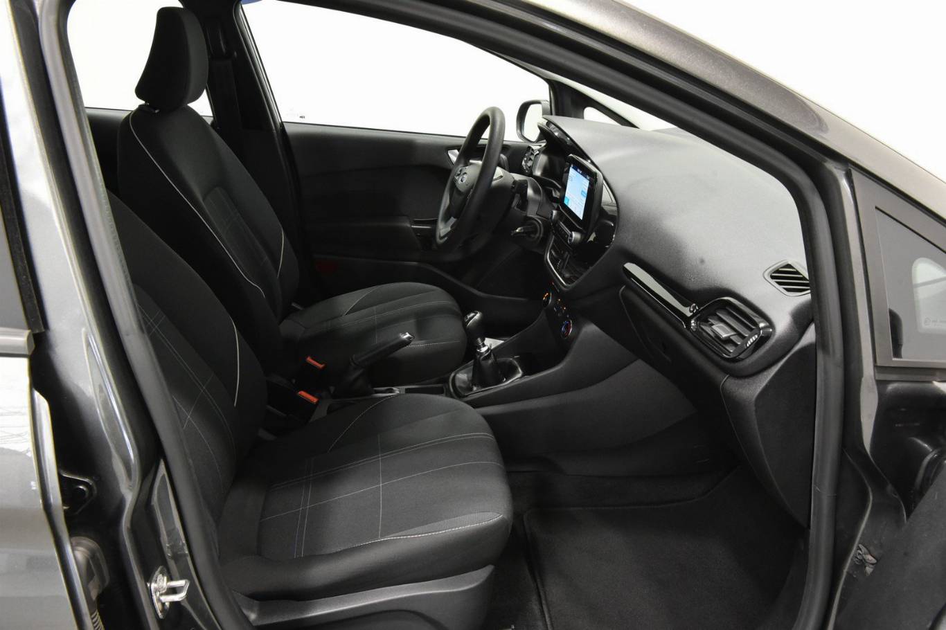 FORD Fiesta 21