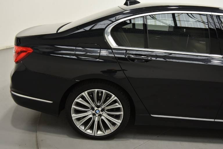 BMW 730 66