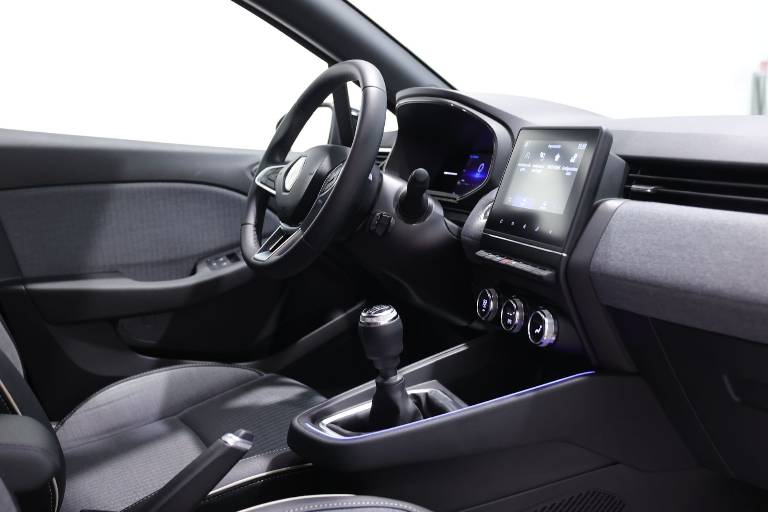 RENAULT Clio 44