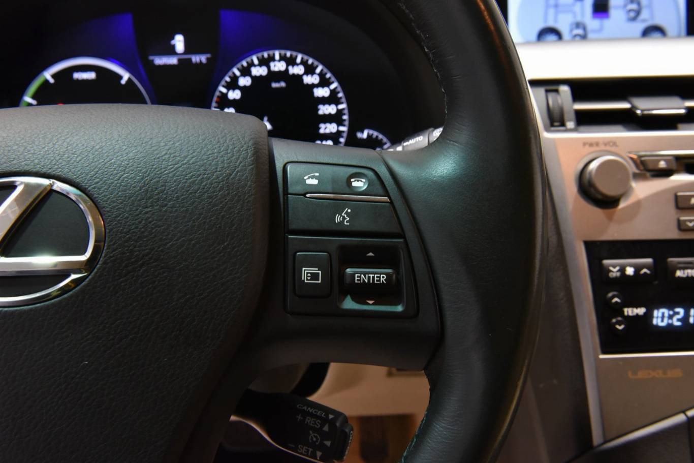 LEXUS RX 450h 38