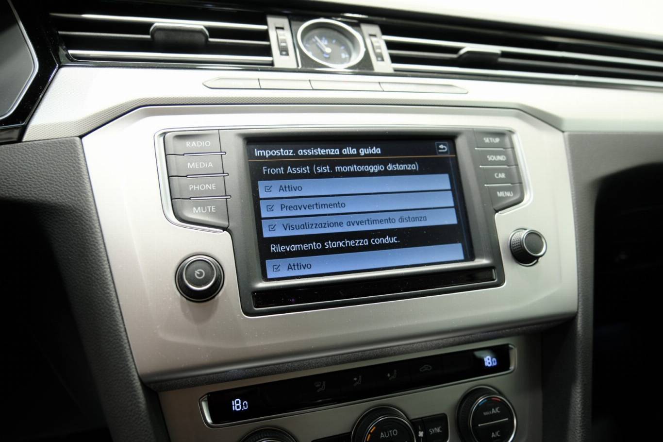 VOLKSWAGEN Passat Variant 65