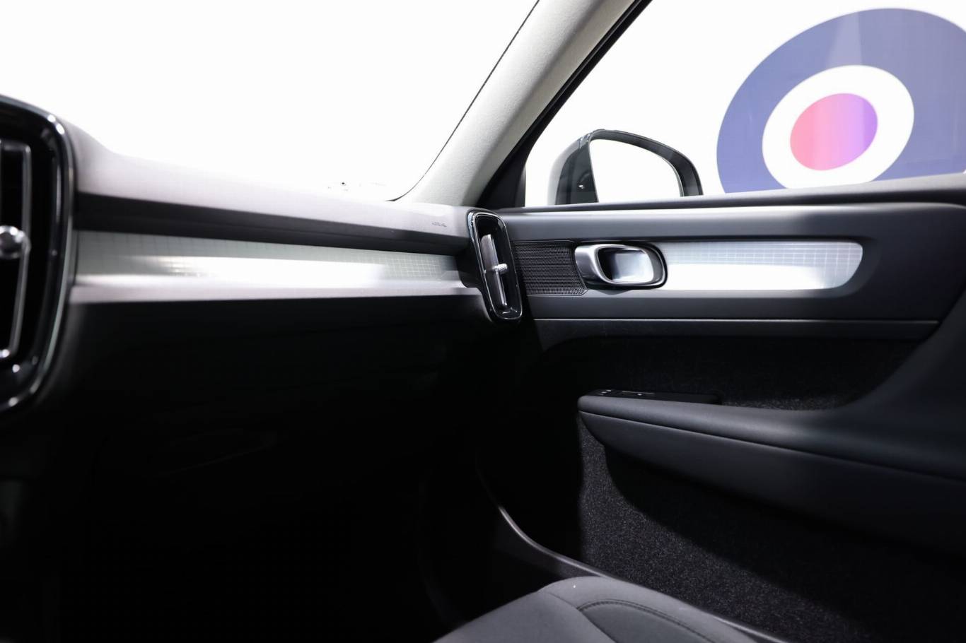 VOLVO XC40 31