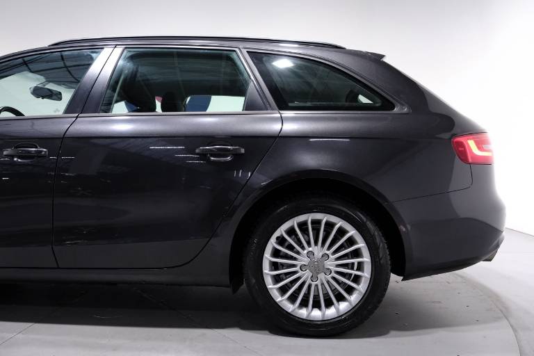 AUDI A4 46
