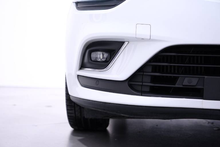 RENAULT Clio 18