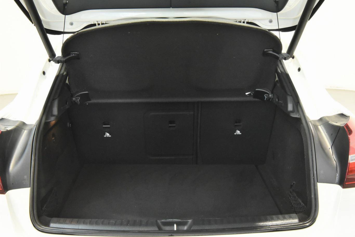 MERCEDES-BENZ GLA 200 13