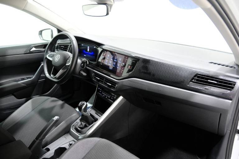 VOLKSWAGEN Polo 50